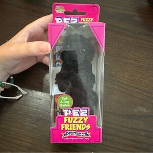 NWT Vintage PEZ Fuzzy Friends By Dakin Molly The Poodle Dog Cuddly Dispenser